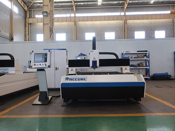 Dobra prodaja CNC stroj za rezanje laserskog laserskog lasera Raycus 1000W